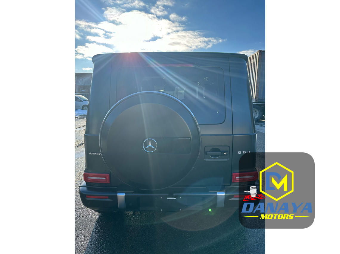 
								2025 Mercedes G63 AMG full									