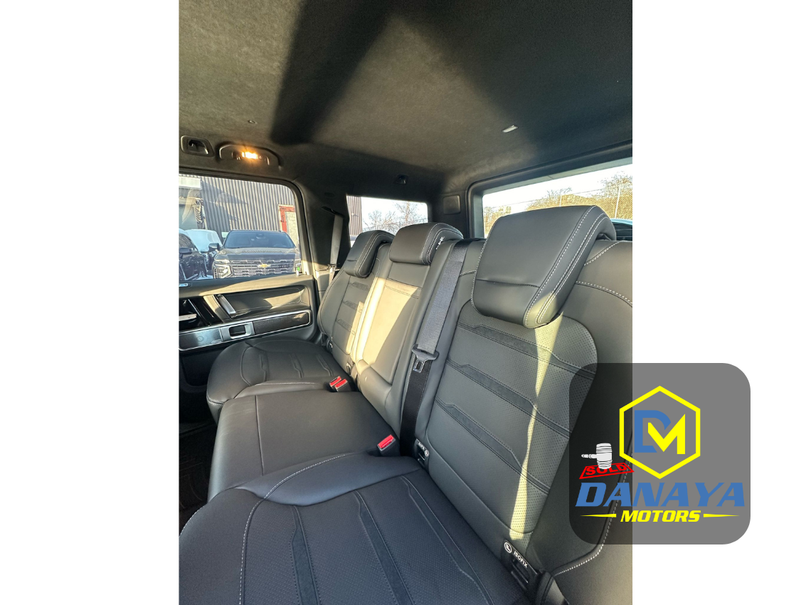 
								2025 Mercedes G63 AMG full									